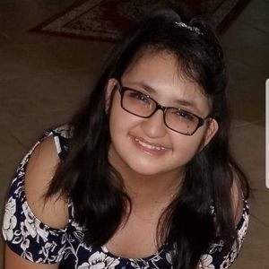 Meet your Posher, Alejandra